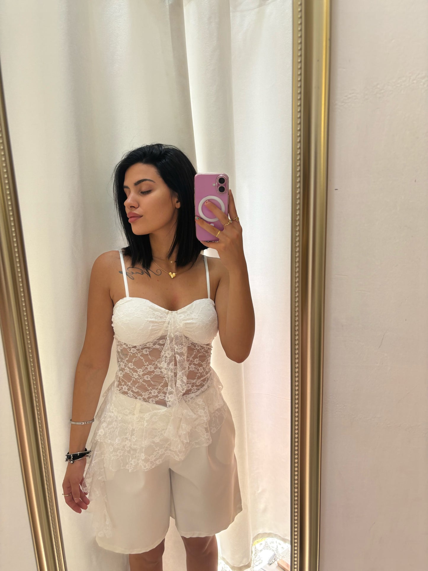 Top Clara